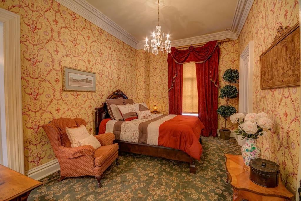 Merry Mansion East Dubuque Bagian luar foto